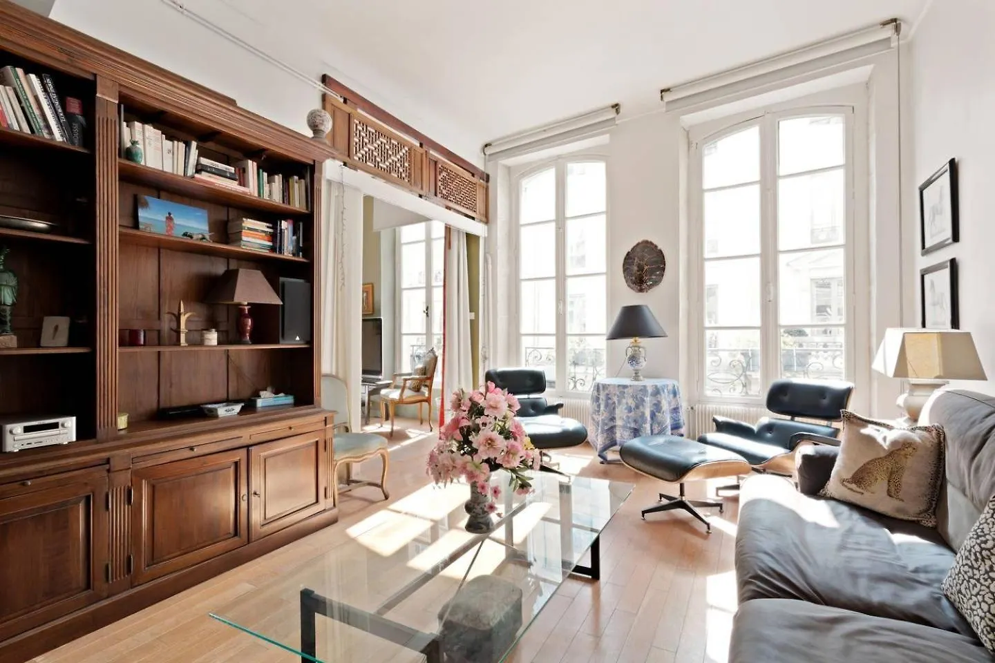 Guestready-Apt Pour 4, Lumineux Au Coeur De Paris contacts